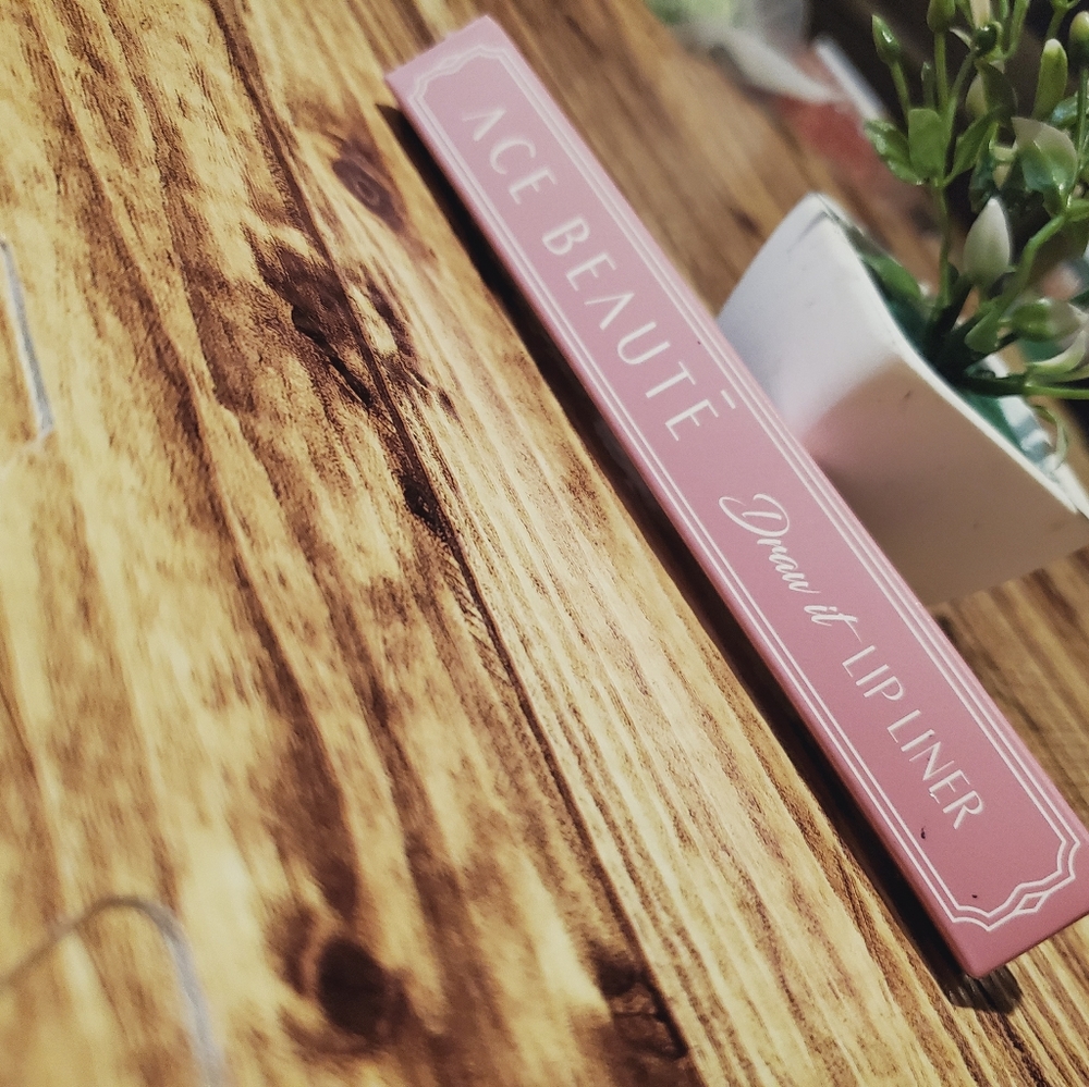 *Ace beaute liner set & persona lip gloss ๐ - Picture 4 of 9